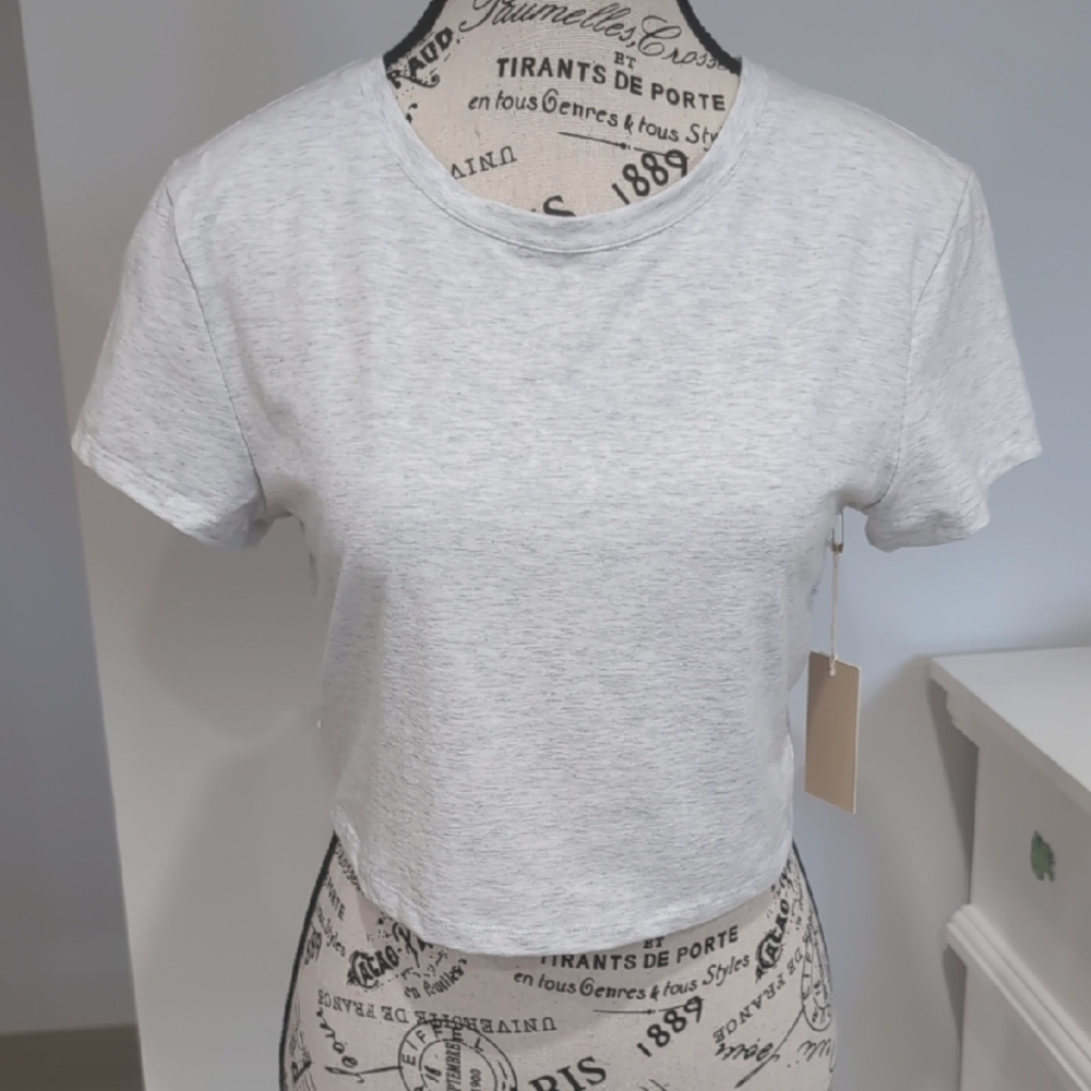 🌴2/$25🌴J.O & CO | Women's Grey/White Melange Short Sleeved Crewneck Crop Top